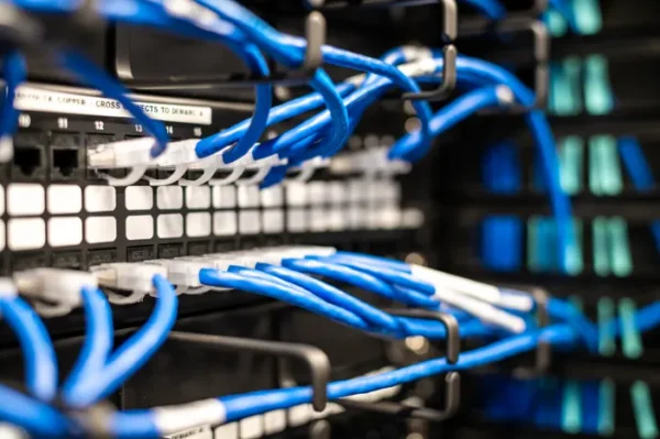 Ring Network Topology: Advantages and Disadvantages
